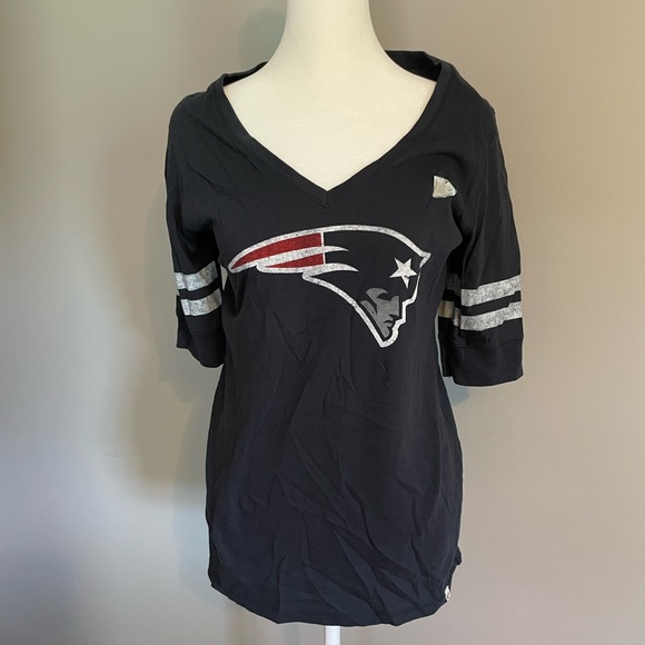 NWT Patriots Baseball Tshirt - Picture 1 of 7